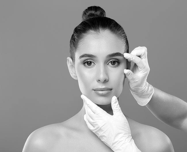 عملية شد الوجه المصغرة في دبي